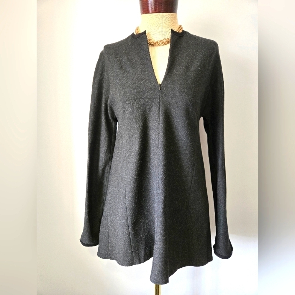 MARIE SAINT PIERRE Grey Fit And Flare Tunic Top. Size 2